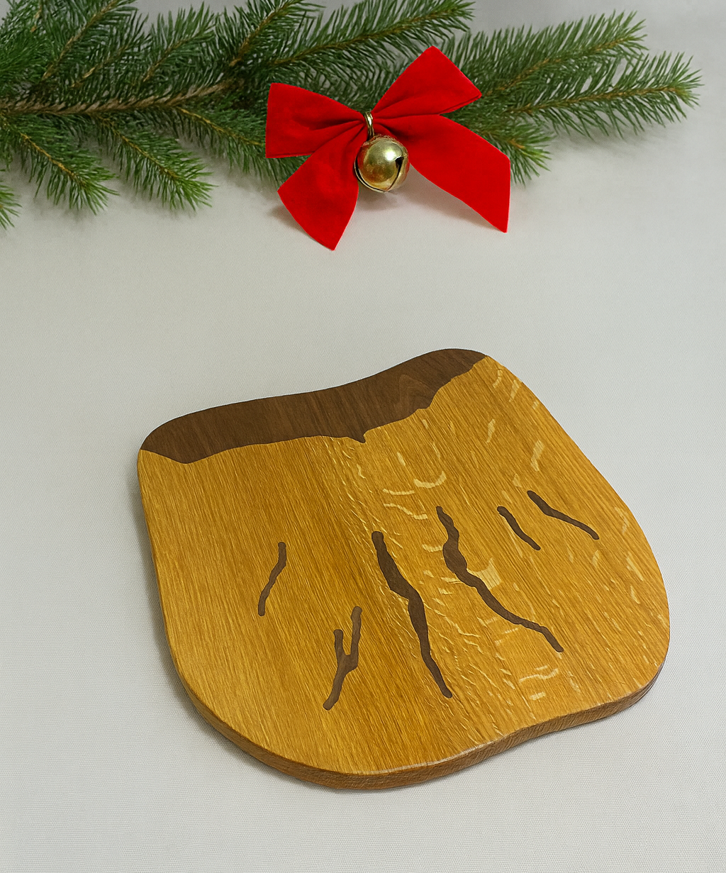 Quarter-sawn oak with walnut inlay